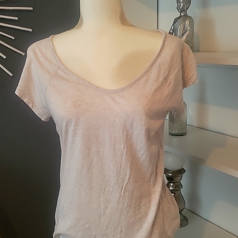 And Taylor loft T-shirt Heather Gray